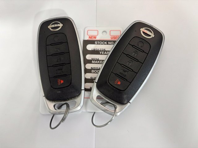 Used 2024 Nissan Pathfinder SL AWD/4WD image 32