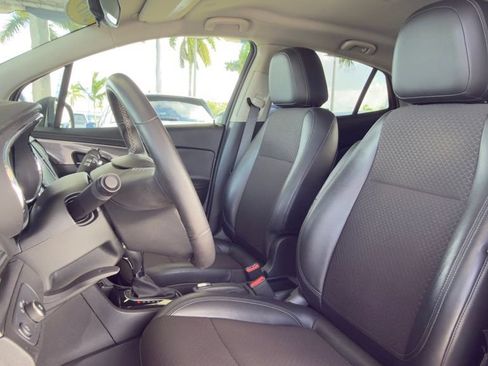 Used 2019 Buick Encore Preferred FWD image 5