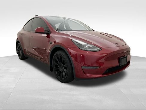 Used 2024 Tesla Model Y Long Range image 7