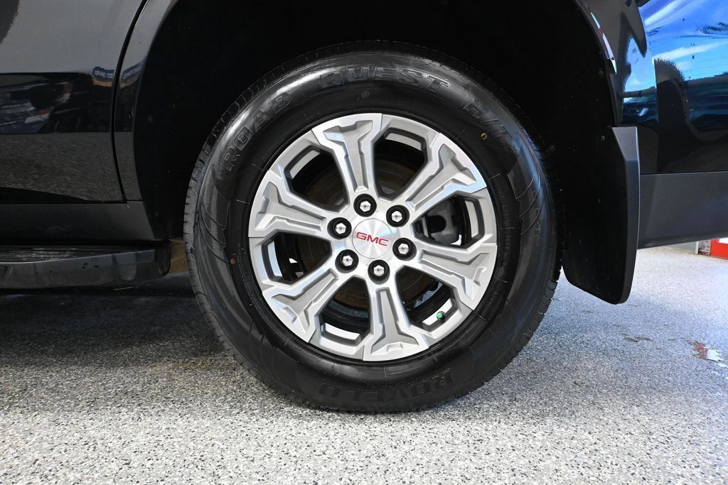 Used 2021 GMC Yukon SLE AWD/4WD image 10