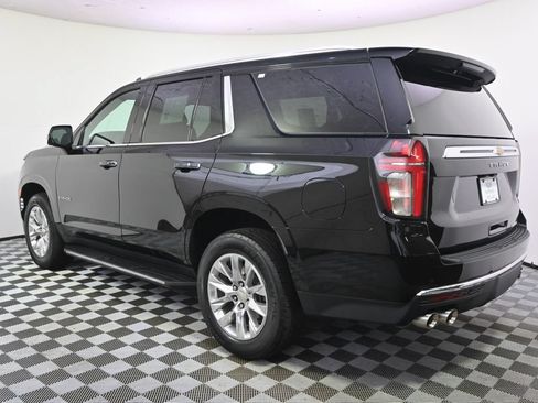 Used 2021 Chevrolet Tahoe Premier w/ Premium Package AWD/4WD image 3