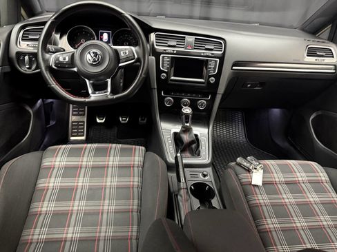 Used 2015 Volkswagen GTI S image 16
