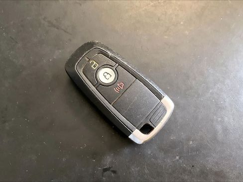 Used 2022 Ford Escape SE FWD image 19