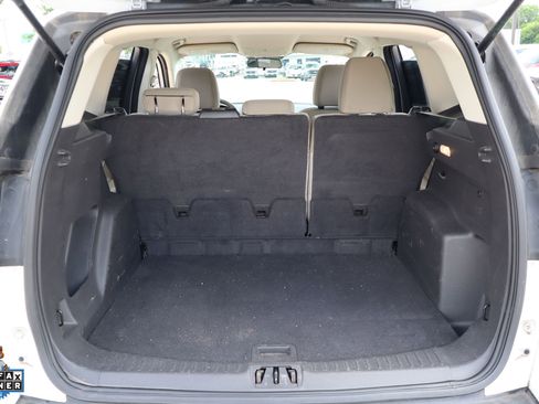 Used 2017 Ford Escape SE FWD image 28