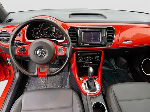 Used 2019 Volkswagen Beetle 2.0T SE image 21