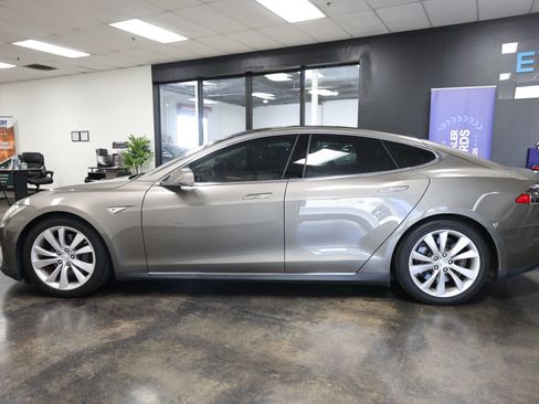 Used 2016 Tesla Model S P90D AWD/4WD image 10