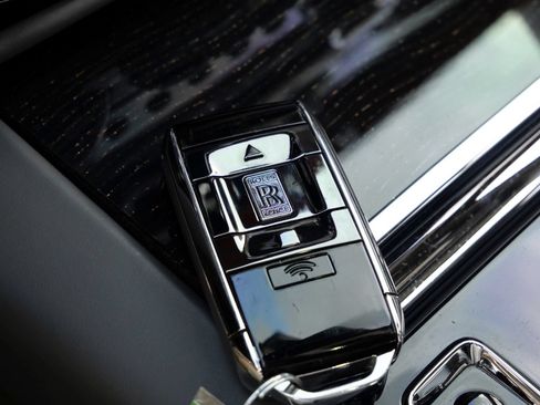 Used 2021 Rolls-Royce Ghost AWD/4WD image 31