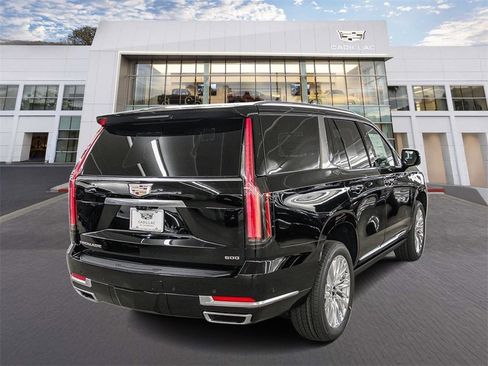 New 2026 Cadillac Escalade Luxury image 6