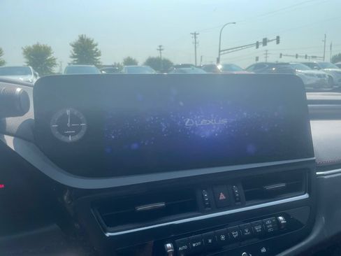 Used 2023 Lexus ES 350 F Sport w/ Accessory Package (Z2) FWD image 23