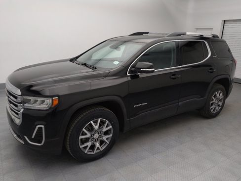 Used 2021 GMC Acadia SLT FWD image 2