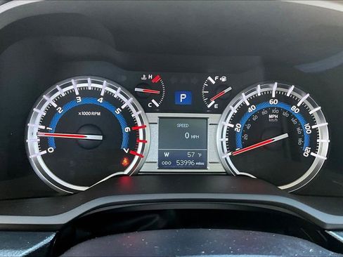 Used 2019 Toyota 4Runner TRD Off-Road Premium image 2