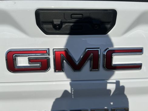 New 2026 GMC Sierra 2500 AT4X image 68