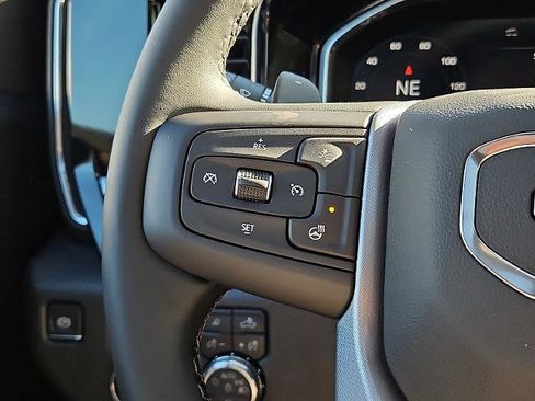 New 2026 GMC Sierra 1500 SLT AWD/4WD image 18