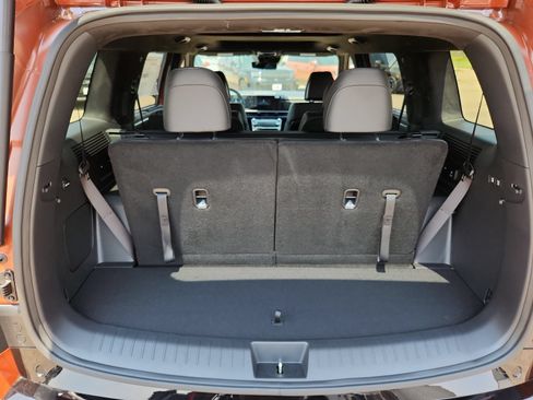 New 2024 Hyundai Santa Fe Calligraphy AWD/4WD image 8