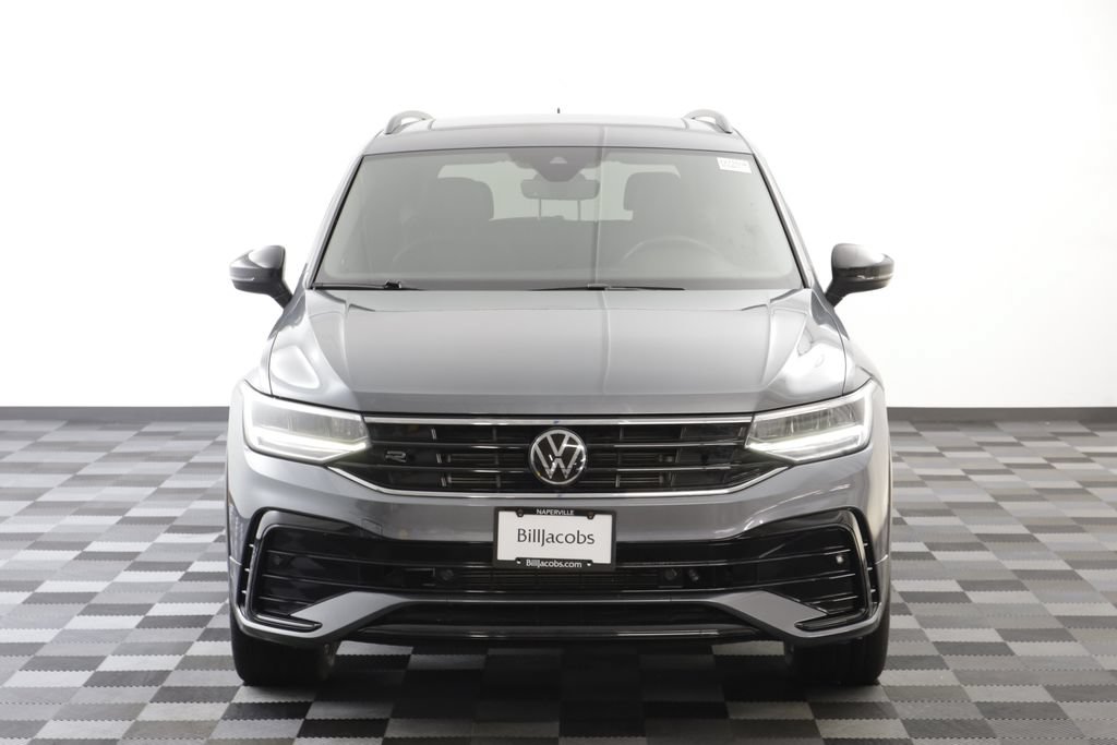 Certified 2024 Volkswagen Tiguan SE R-Line AWD/4WD image 22