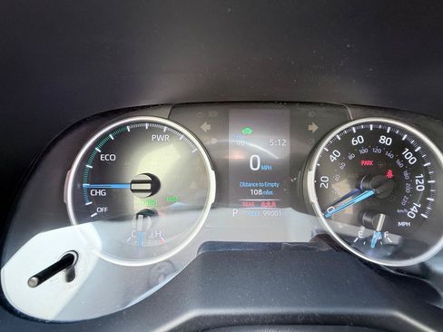 Used 2020 Toyota RAV4 XLE w/ Convenience Package AWD/4WD image 15