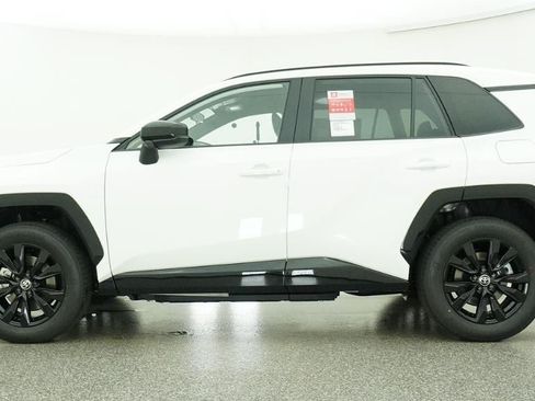 New 2026 Toyota RAV4 SE AWD/4WD image 19