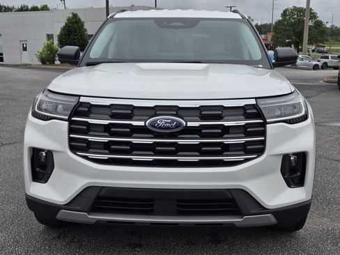 New 2026 Ford Explorer Active w/ Active Comfort Package AWD/4WD image 3