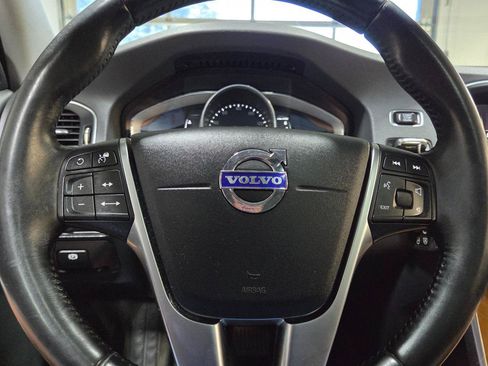 Used 2018 Volvo S60 T5 Inscription Platinum AWD/4WD image 32