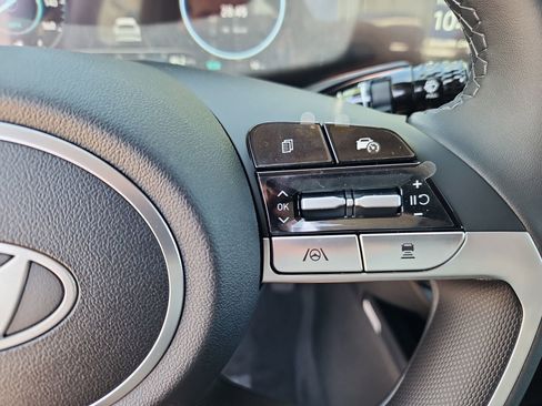 New 2026 Hyundai Elantra Limited FWD image 15
