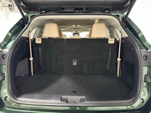 Used 2025 Toyota Highlander XLE image 54