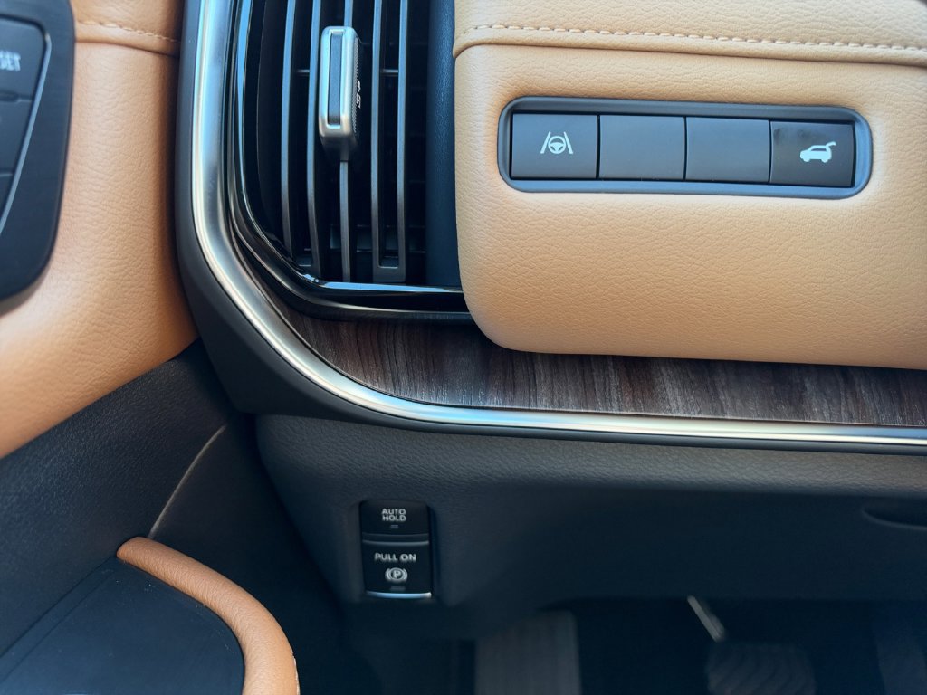 New 2027 Nissan Armada SL RWD image 23