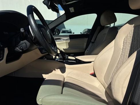 Used 2021 BMW 530i w/ Convenience Package image 13