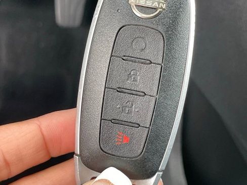 Certified 2023 Nissan Rogue SV image 21