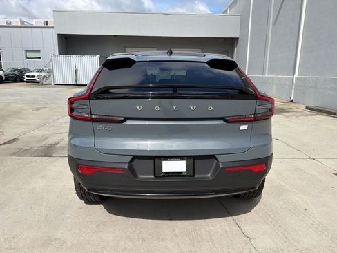 Used 2023 Volvo C40 P8 Recharge Plus w/ Climate Package AWD/4WD image 10