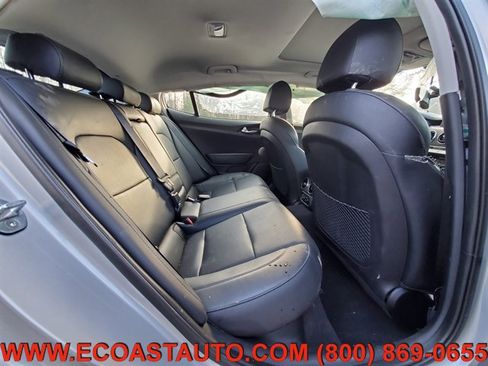 Used 2018 Kia Stinger Premium image 16