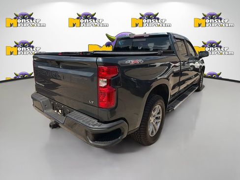 Used 2019 Chevrolet Silverado 1500 LT w/ Convenience Package AWD/4WD image 4