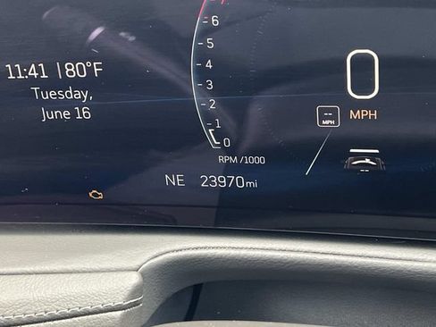 Certified 2025 Cadillac XT4 Premium Luxury AWD/4WD image 19