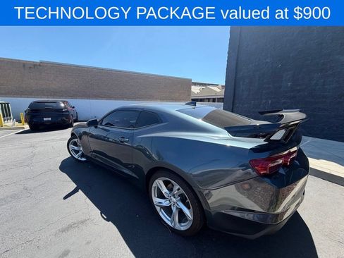 Used 2022 Chevrolet Camaro LT w/ Technology Package RWD image 2