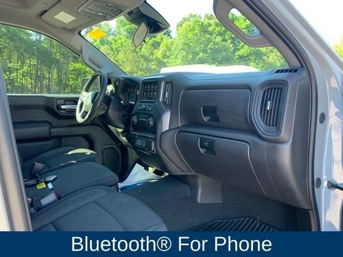 Used 2025 Chevrolet Silverado 1500 Custom Trail Boss w/ Dark Appearance Package AWD/4WD image 17