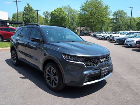 Used 2022 Kia Sorento X-Line EX AWD/4WD image 2
