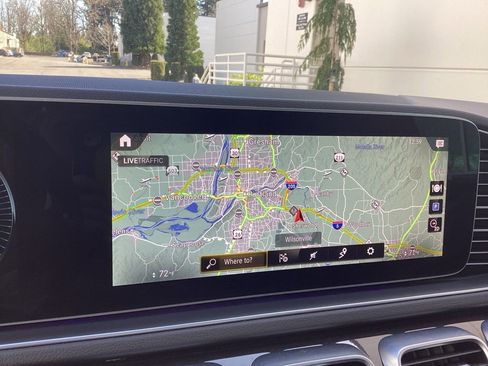 Used 2021 Mercedes-Benz GLE 350 4MATIC image 3