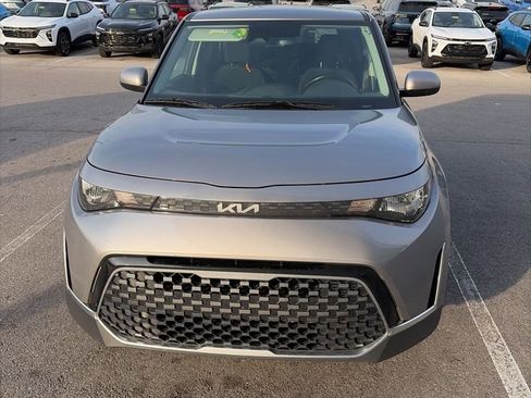 Used 2023 Kia Soul EX image 4