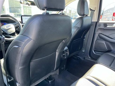 Used 2022 Ford Escape SEL w/ Technology Package image 20