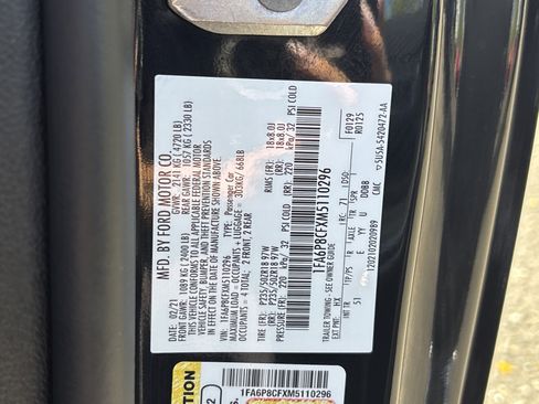 Used 2021 Ford Mustang GT Premium w/ Equipment Group 401A RWD image 30