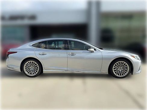 Used 2024 Lexus LS 500 w/ Interior Upgrade Package RWD image 3