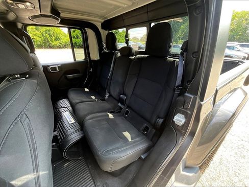 Used 2021 Jeep Gladiator Overland image 27
