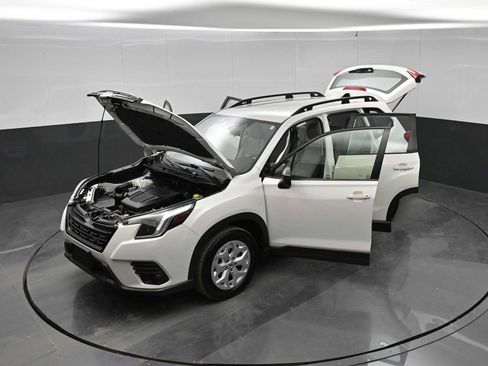 Used 2024 Subaru Forester AWD/4WD image 41