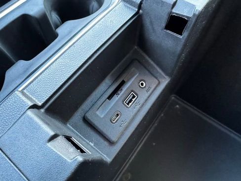 Used 2021 Chevrolet Silverado 1500 LTZ image 22