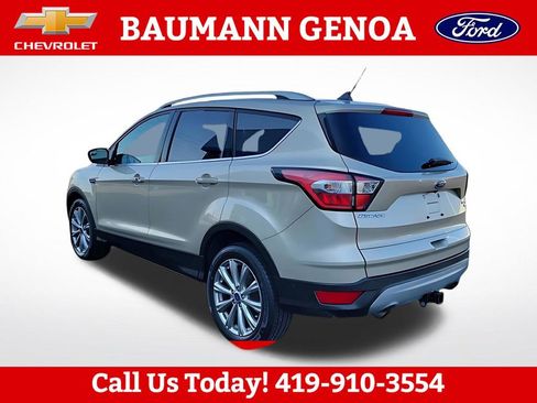 Used 2018 Ford Escape Titanium FWD image 11
