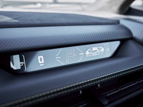 Used 2025 Lamborghini Revuelto image 81