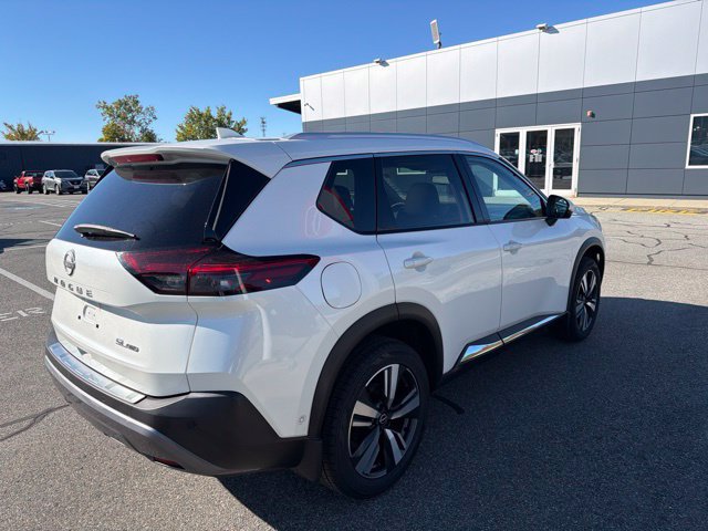 Used 2023 Nissan Rogue SL w/ SL Premium Package AWD/4WD image 5