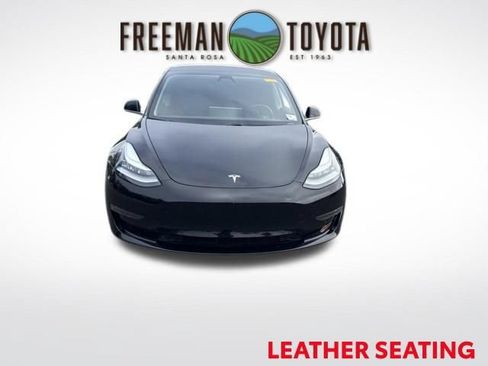 Used 2019 Tesla Model 3 Mid Range RWD image 2