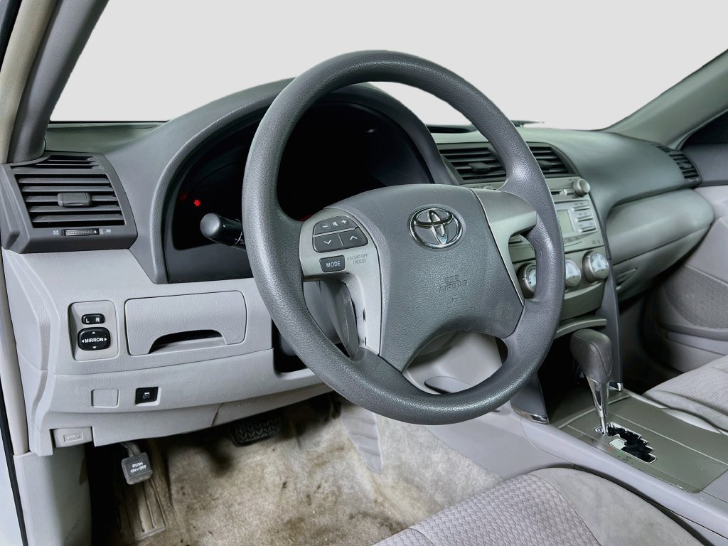 Used 2010 Toyota Camry FWD image 10
