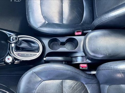 Used 2014 Kia Soul ! w/ Sun & Sound Package FWD image 15