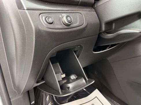 Used 2019 Buick Encore Preferred image 28